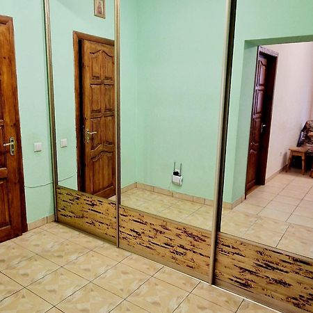 Apartment On Kravchuka, 11B Lutsʼk 外观 照片