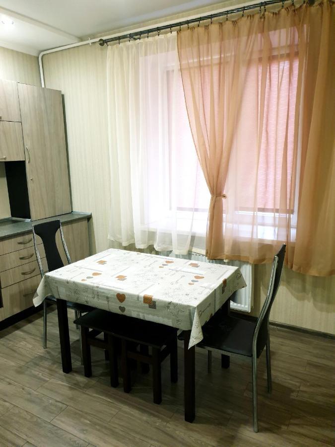 Apartment On Kravchuka, 11B Lutsʼk 外观 照片